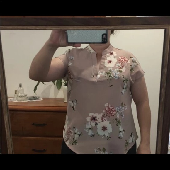 Notch Neck Floral Print Batwing Sleeve Top in Pink - Picture 5 of 7